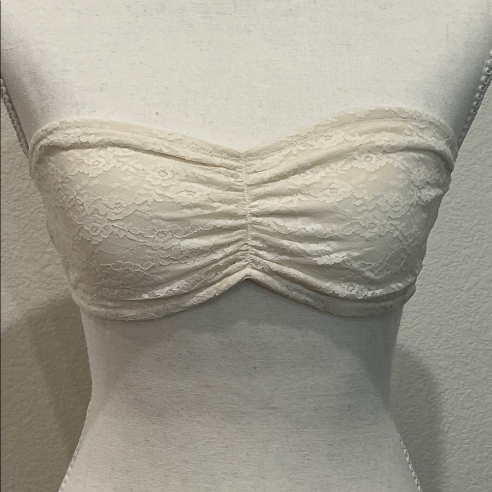 NWT - PINK Victoria's Secret Cream Lace Bandeau